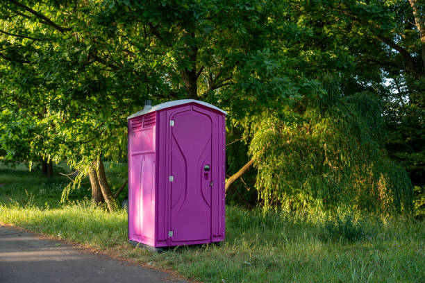 Porta potty delivery and setup in Gilberts, IL